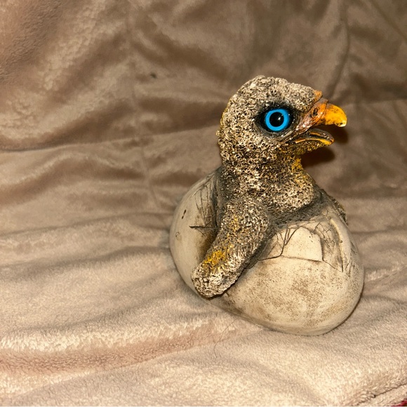 Shade Tree Creations 1989 Eagle sculpture - Picture 2 of 6